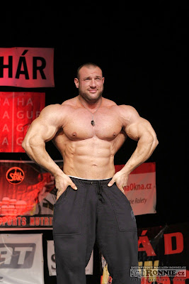 Bodybuilding Junction: Petr Brezna guest posing