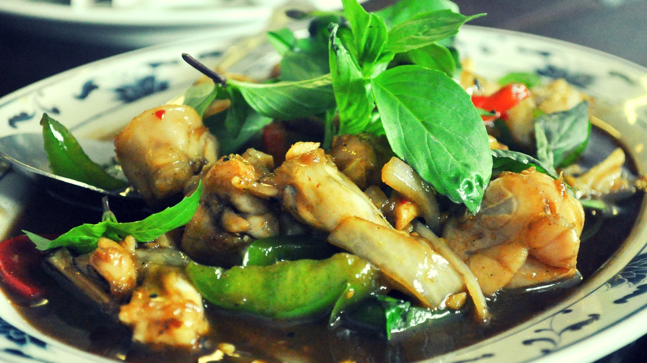 Top 10 bizarre foods on the trip to Laos