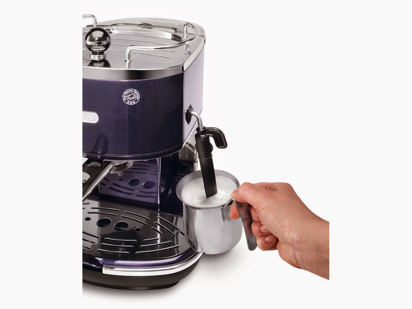 Sandıkta ne var? Çeyizimin en kıymetli bebeği Delonghi ECO310V