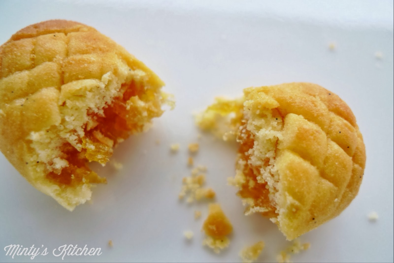 Minty's Kitchen Pineapple Tarts (凤梨酥)