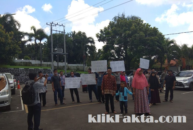 Kekerasan%2Banak%2Bdi%2BJepara%252C%2BJawa%2BTengah