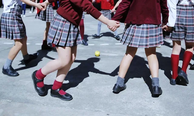 Minedu aclara que uso de falda no es obligatorio en las escuelas