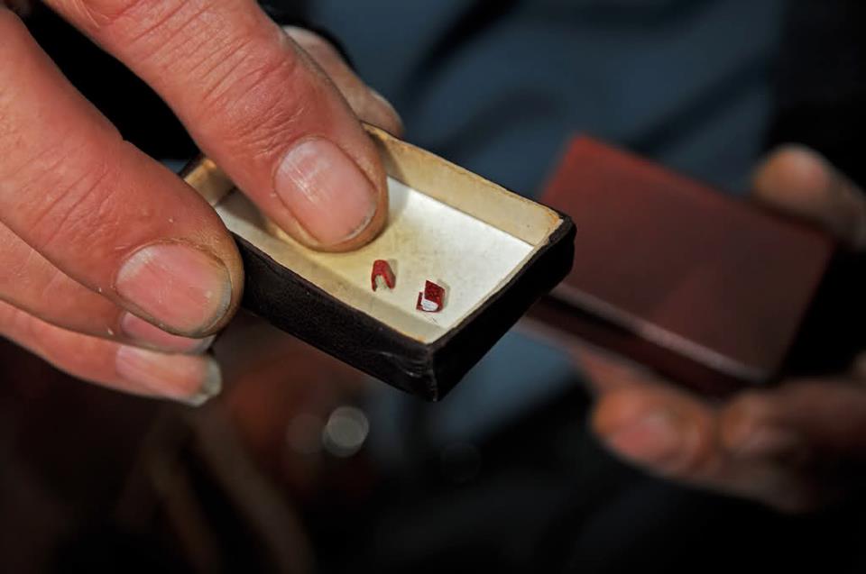 LIBROS EN MINIATURA EL LIBRO MAS PEQUEÑO DEL MUNDO