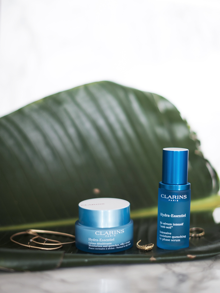 Clarins Hydra-Essentiel Bi-phase serum and moisturizer, heleneisfor, fashion over reason Clarins Hydra-Essentiel Bi-phase serum and moisturizer, heleneisfor, fashion over reason