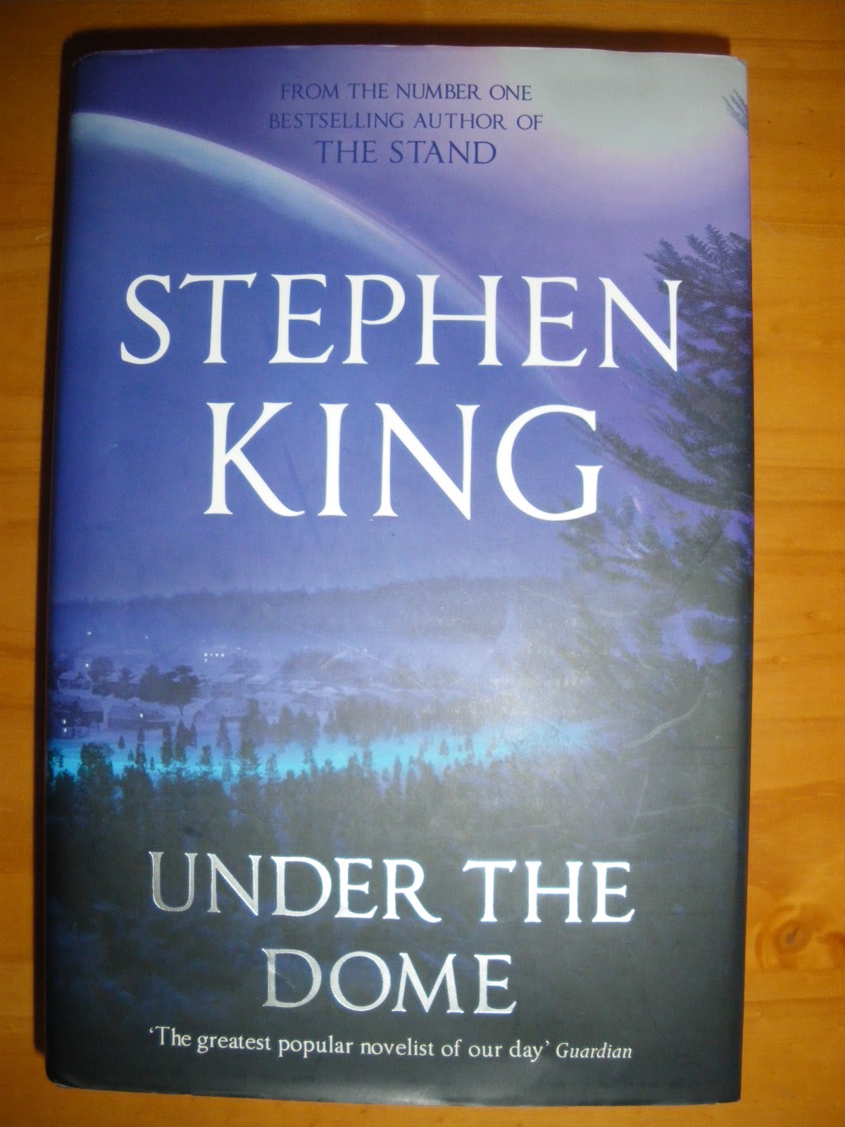 ENGLISH BOOKS UNDER THE DOME, STEPHEN