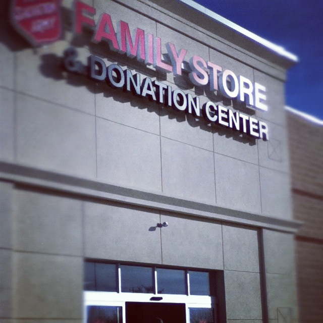 Thrift Trick Thrift Review Salvation Army on Alpine in Grand Rapids, MI