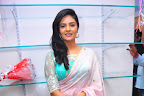 Srimukhi at Manvis launch event-thumbnail-cover