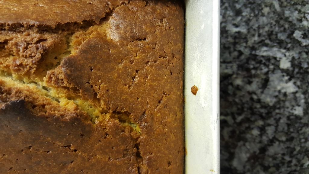 eat-culture: Lauras Dattel-Walnuss-Kuchen (Laura&amp;#39;s date-walnut-cake)