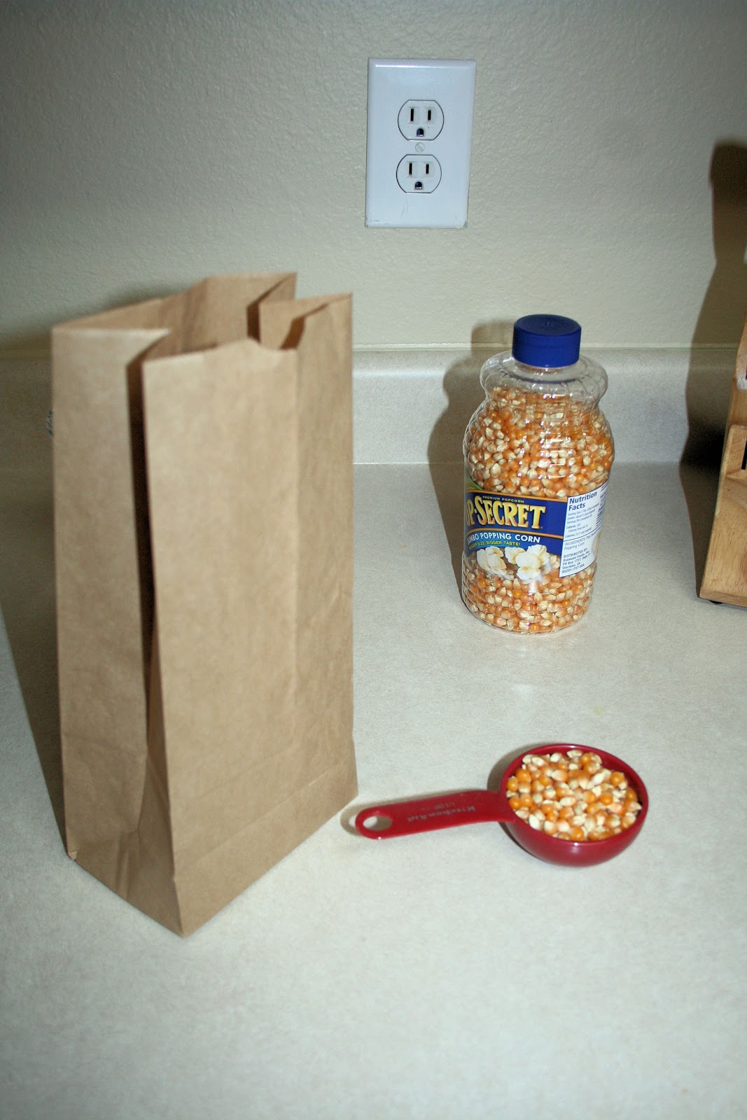 [loveable] chaos Brown bag popcorn, big boy beds and bouncy frogs