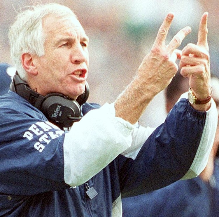 jerry+sandusky+ba07fcff974fbc6d4a31ef1e7829472a.jpg