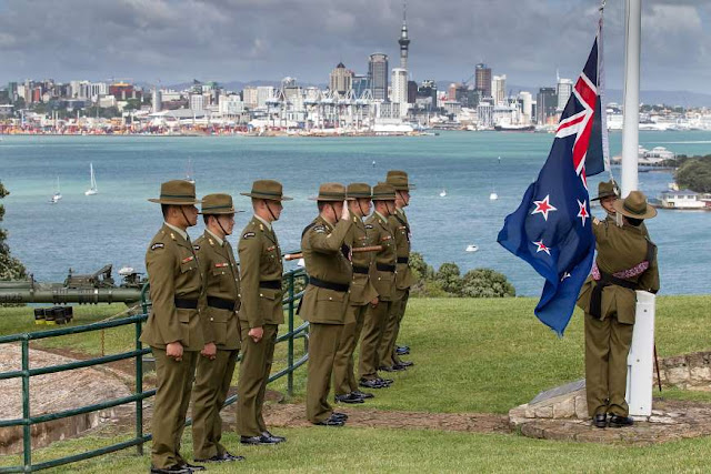 Conheça algumas opções de uniforme militar de diferentes países Elfandarilha