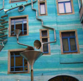 مبنى يصدر صوت موسيقى عند سقوط المطر عليه