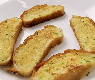 how to make garlic bread at home step by step