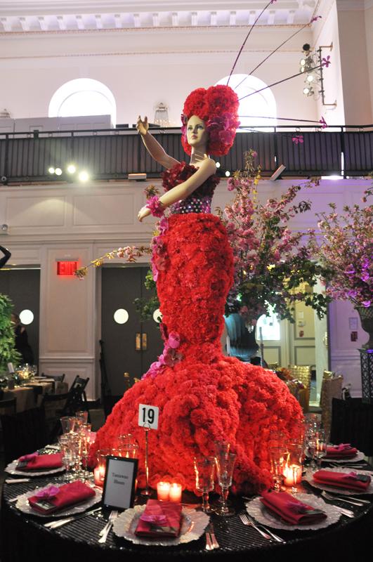 Discover Lifestyle New York Flower Show 2012 Fashion Inspired Decoration