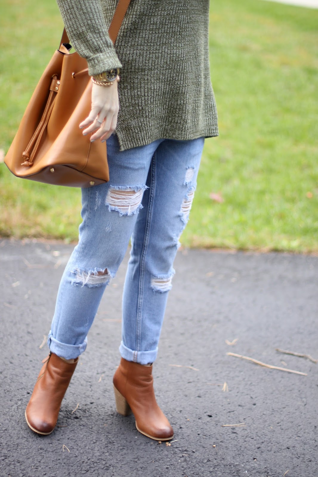 Shopping Bags and Travel Bags: Boyfriend Jeans