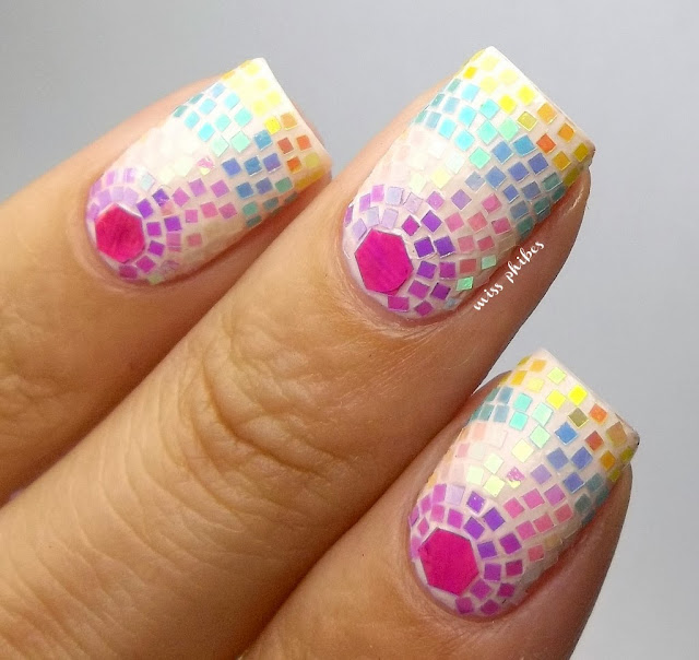 Mosaic nail art