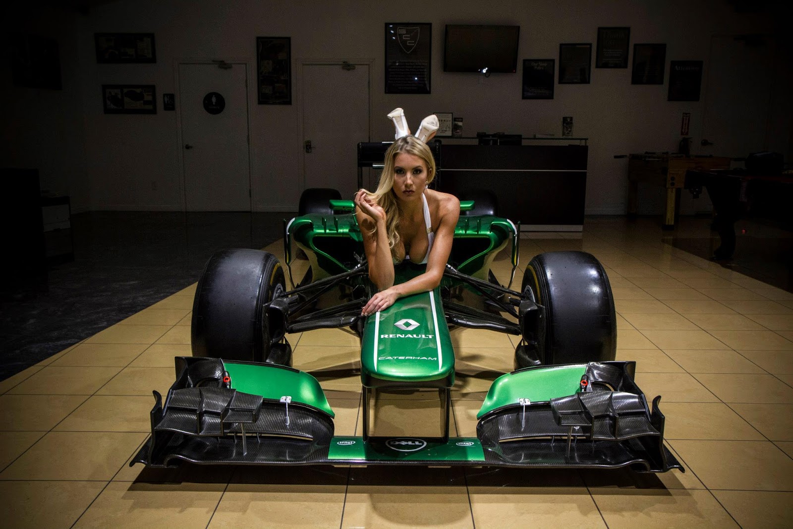 SouLSteer.com: Fast Toys shoots Christina Riordan in bikini with 2013 Caterham CT03-05 F1 car