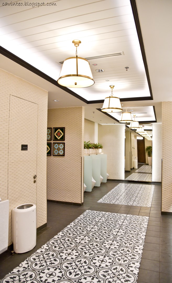 Entree Kibbles The Peranakan Themed Toilet Changi International Airport Terminal 4 [Singapore]