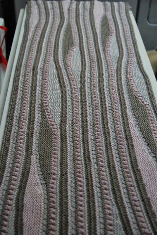 Swing Knits® “an innovative intertwining of yarn and art”