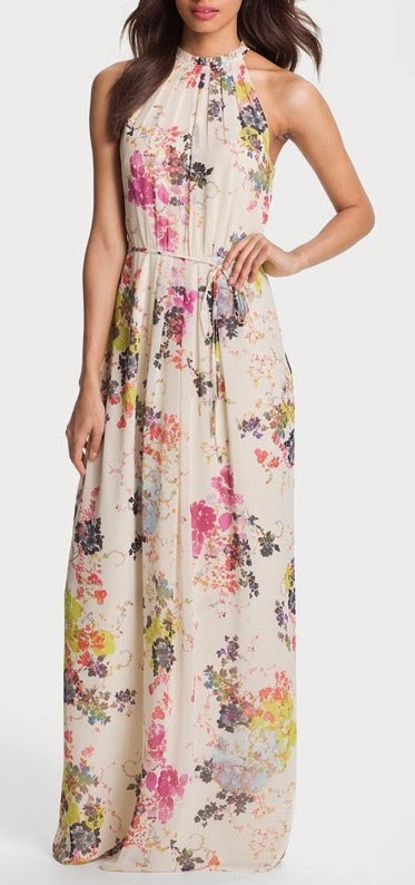 Fashion trends | Floral printed maxi dress | Luvtolook | Virtual Styling