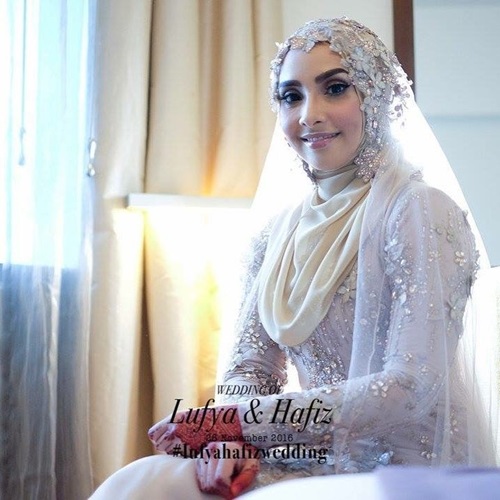 lufya omar kahwin gambar Lufya Omar & Dr Hafiz nikah, gambar pernikahan Lufya Akademi Fantasia, gambar kahwin Lufya AF6, perkahwinan Lufya Omar & Dr Hafiz, suami Lufya Omar Che Muhammad Hafiz Che Baharum, lufya af6