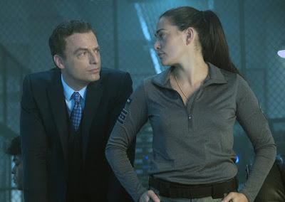 APB Series Justin Kirk and Natalie Martinez Image 1 (29)