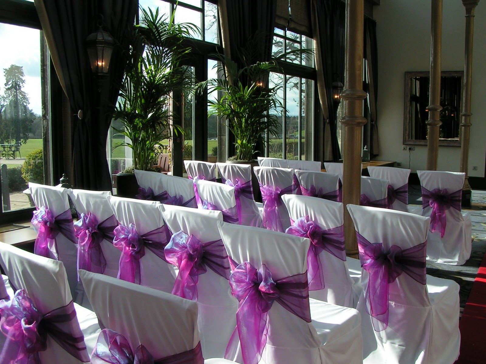 Simply Bows & Chair Covers Simply Showcase Where can you come and see us this Autumn/ Winter?