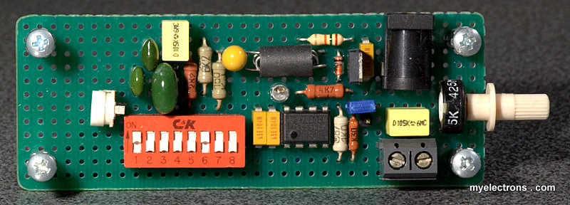 Simple Square Wave Generator Circuit Schematic