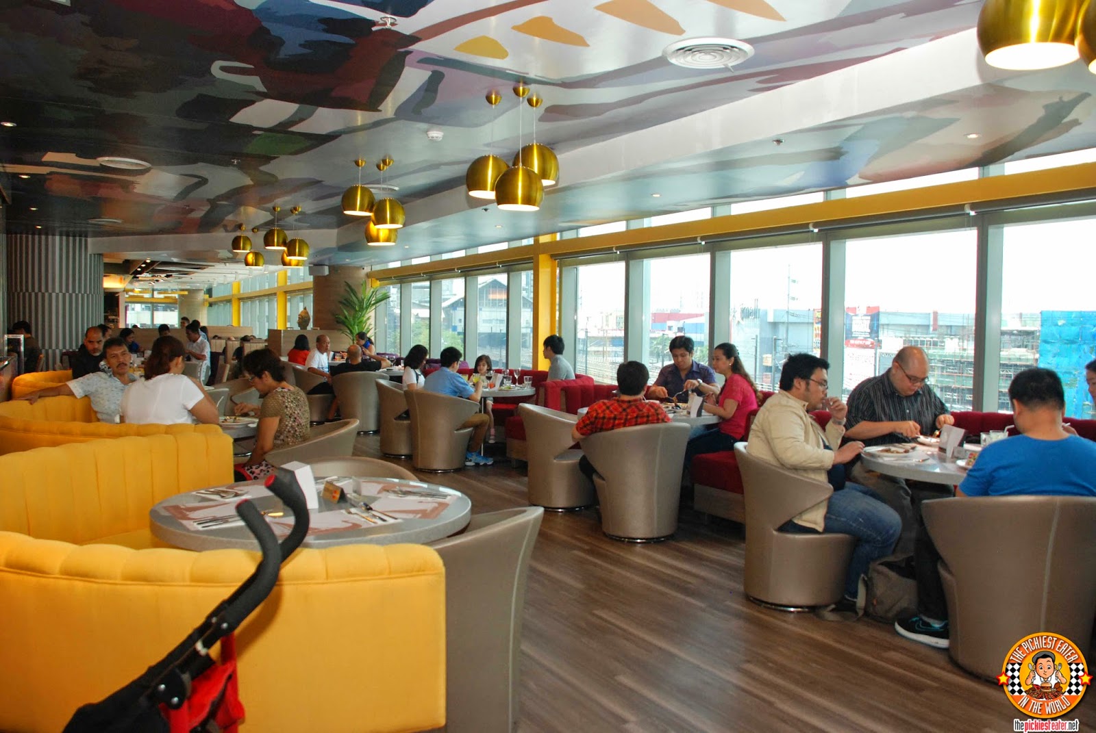 THE PICKIEST EATER IN THE WORLD I FINALLY TRIED VIKINGS LUXURY BUFFET