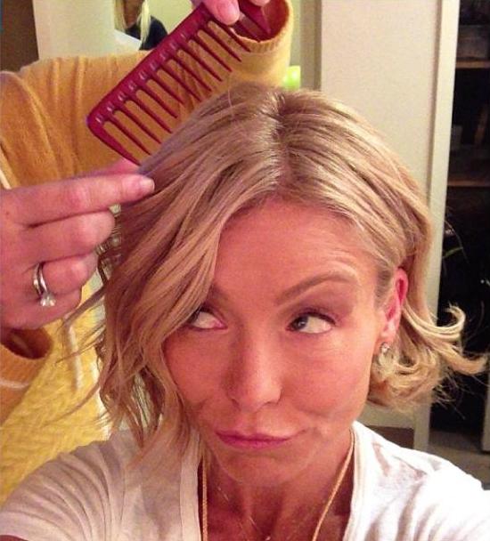 MIKE&TRICIA'S HOLLYWOOD DIRT REPORT