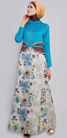 Model Long Dress Batik Kombinasi Polos simpel Model Long Dress Batik Kombinasi Polos simpel