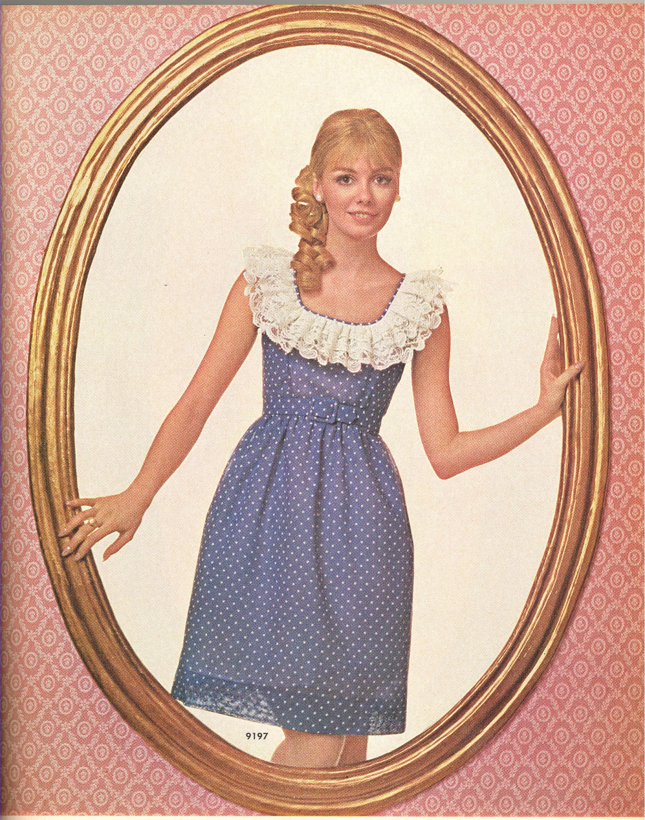 принт vespa. девушка не веспе. Pinterest dresses 70s. Vintage 60. Italy vintage 60s.