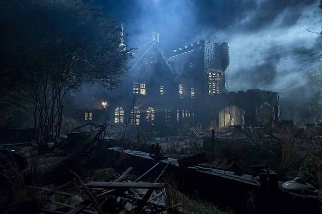 مراجعة مسلسل The Haunting Of Hill House.. حكاية المنزل المسكون ما بين الماضي والحاضر مراجعة مسلسل The Haunting Of Hill House.. حكاية المنزل المسكون ما بين الماضي والحاضر 2