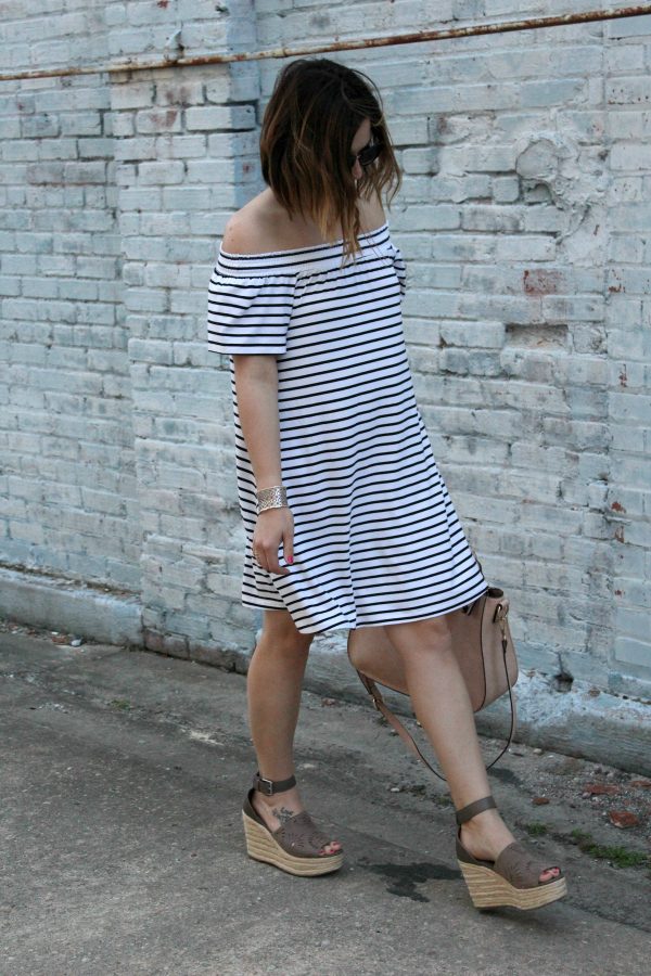 style on a budget, spring style, mom style, how to style a swing dress
