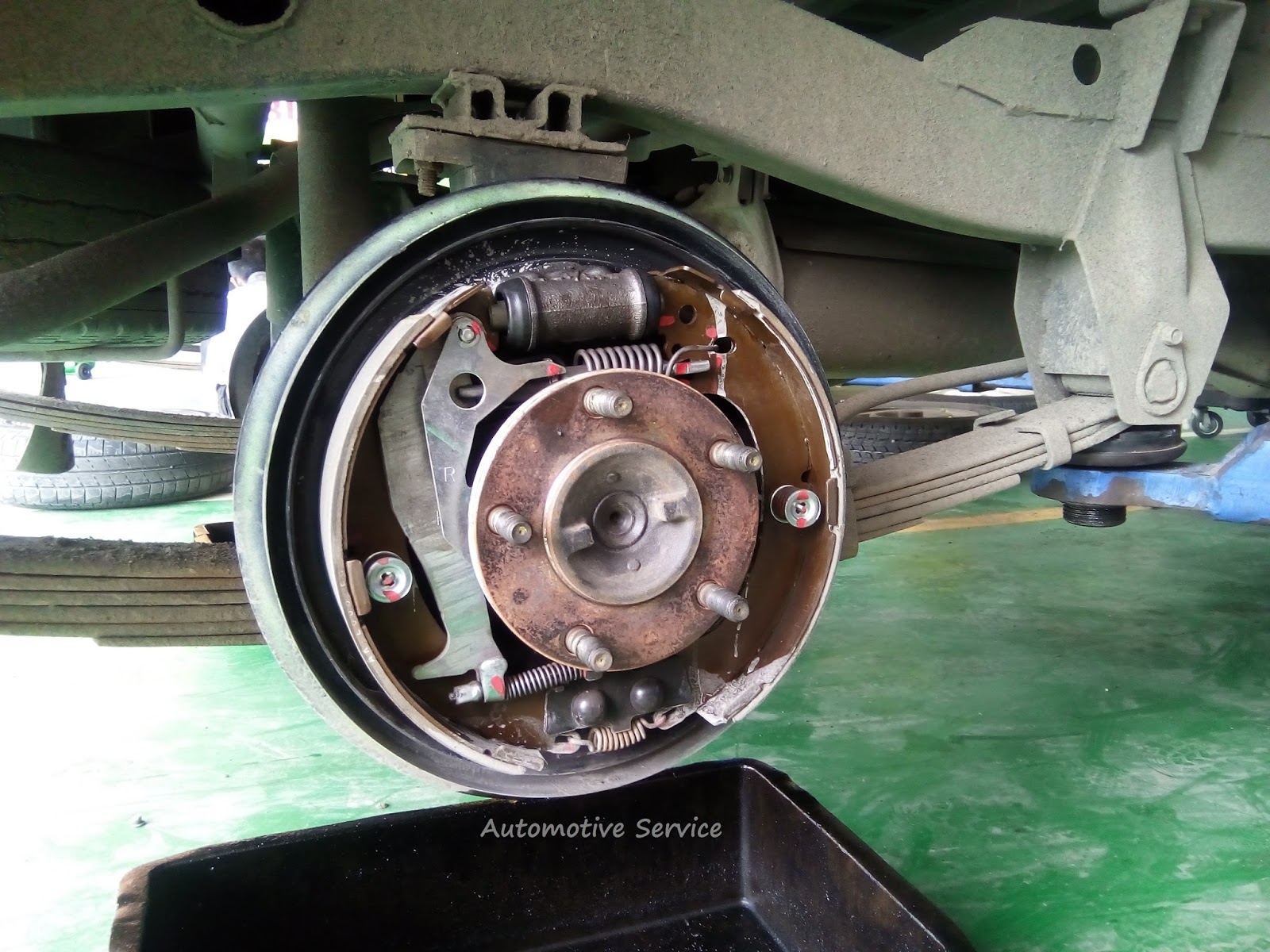 REPAIR Of The BRAKE SYSTEM ON A VEHICLE L300 MITSUBISHI PICK UP Pedal