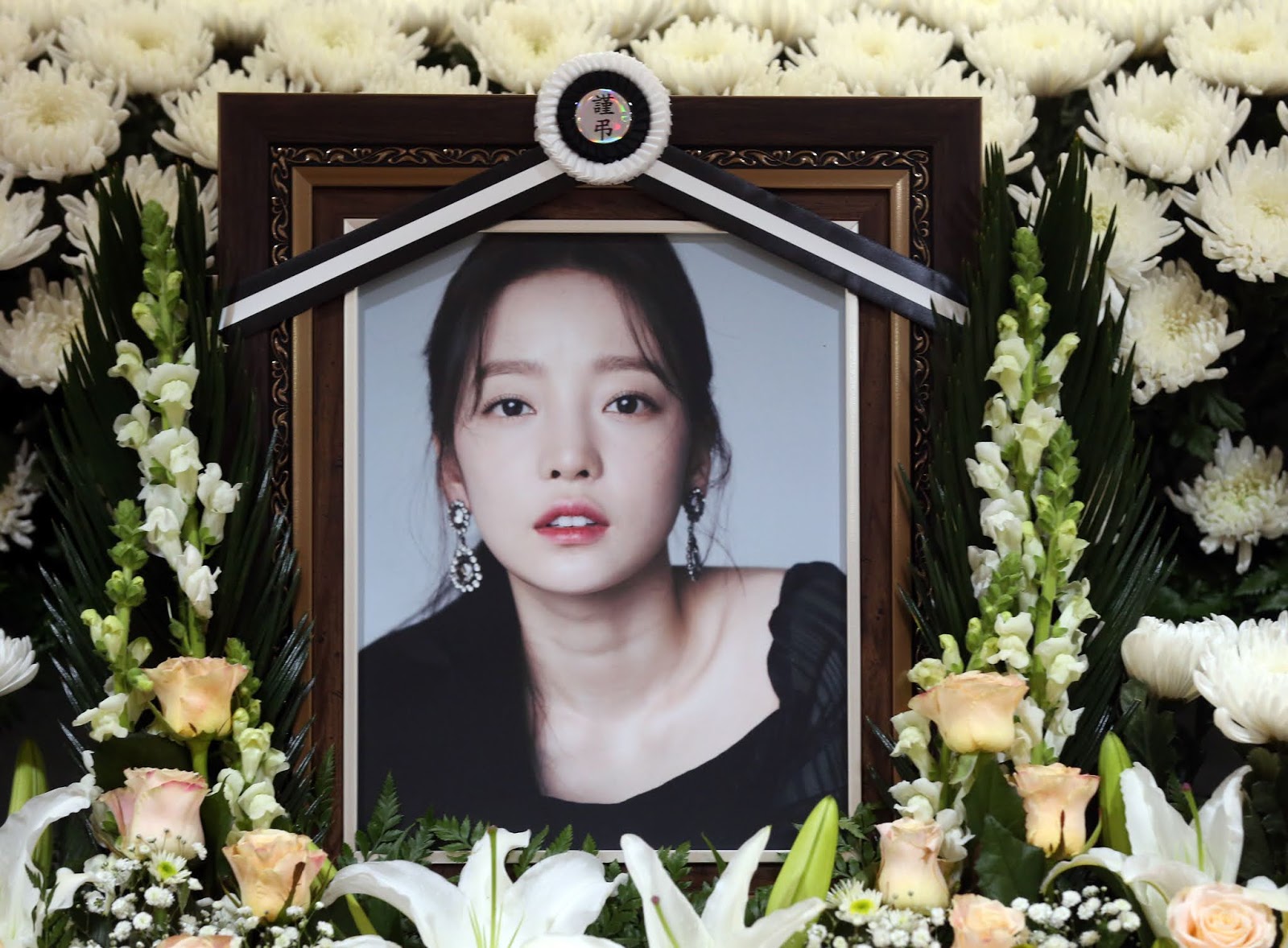 이미지에 대체텍스트 속성이 없습니다; 파일명은 origin_%25EB%25B9%2588%25EC%2586%258C%25EC%2597%2590%25EB%2586%2593%25EC%259D%25B8%25EA%25B5%25AC%25ED%2595%2598%25EB%259D%25BC%25EC%2598%2581%25EC%25A0%2595.jpg 입니다.