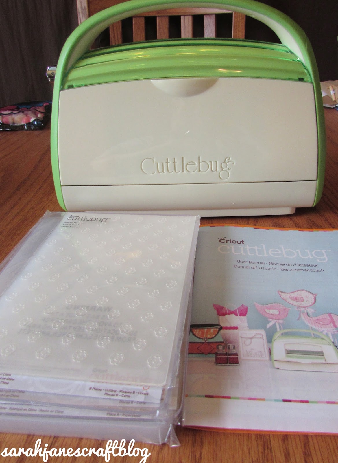 Embossing with a Cuttlebug