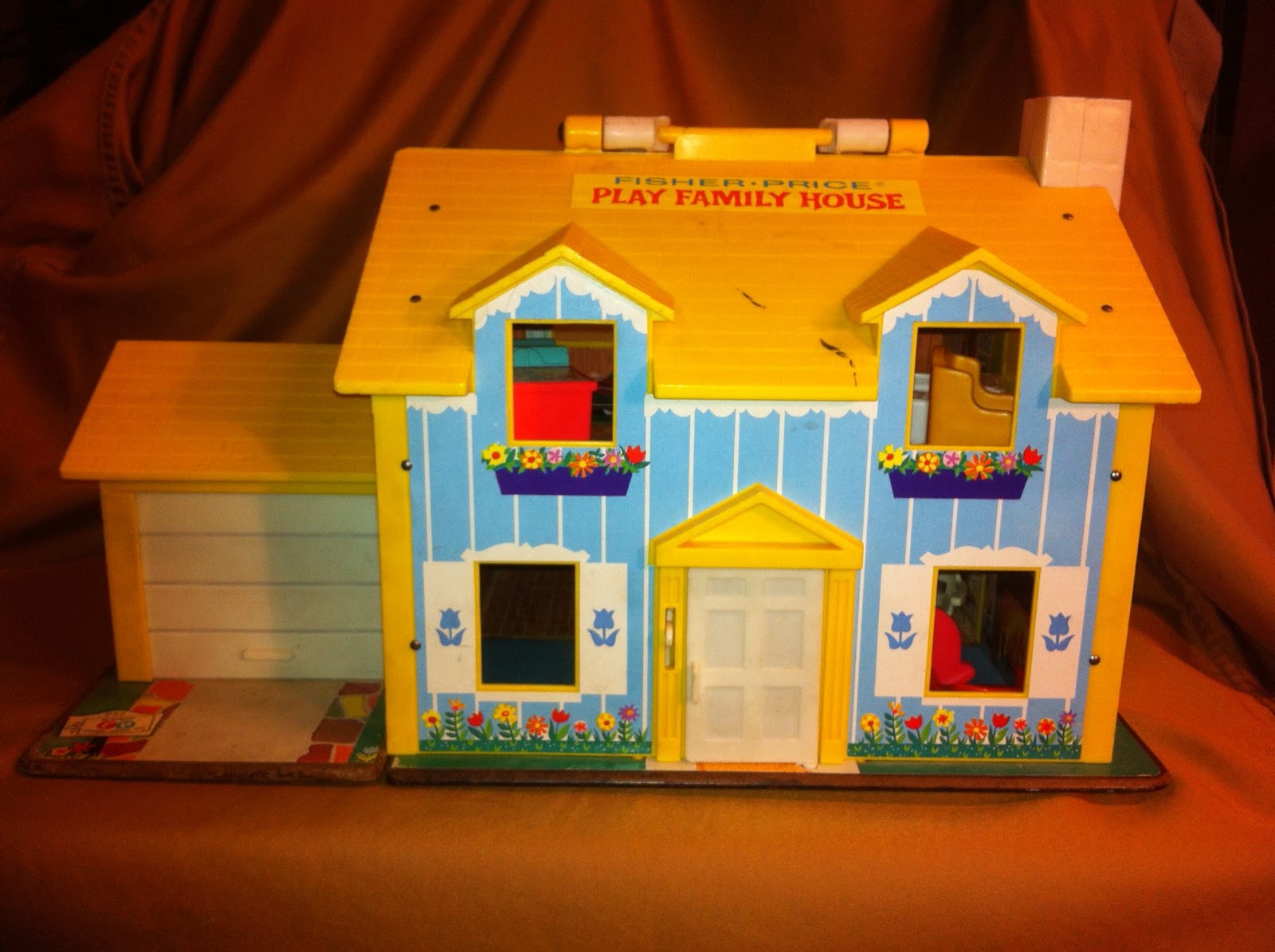 . Tulsa Tiny Stuff Fisher Price House
