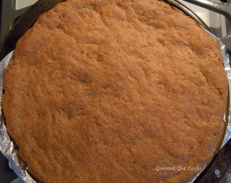 Gourmet Girl Cooks Low Carb Pizza (Flax & Parmesan Pizza Crust)