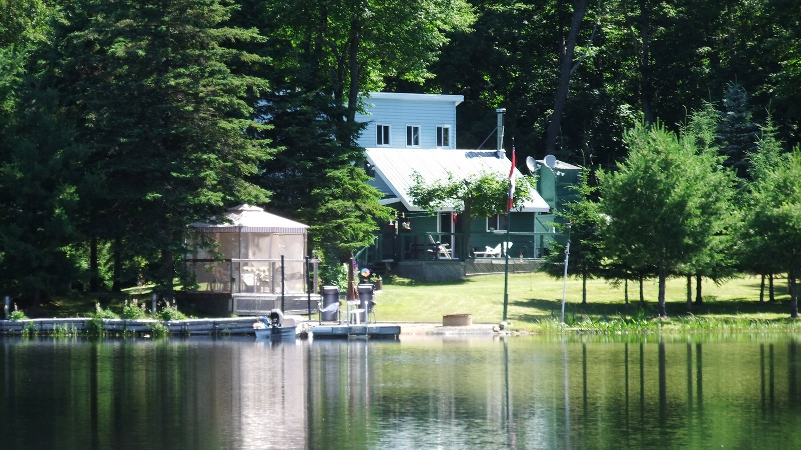 Cottage For Sale Bray Lake