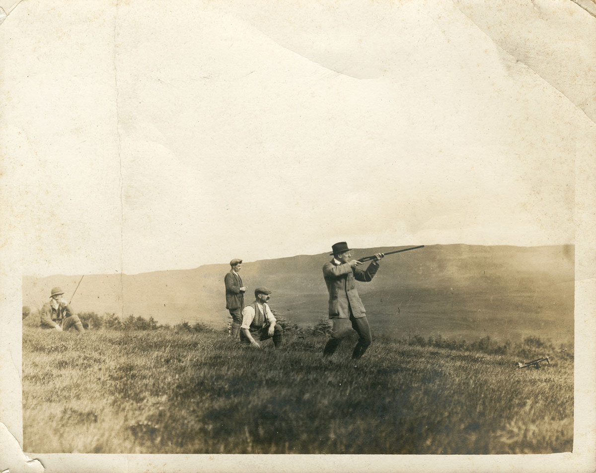 охотник начало 20 века. аляска охотники за пушниной 19 век. охота в начале 20 века. охотник 19 века. Photo_hunting_motorcyclists_leningradka.