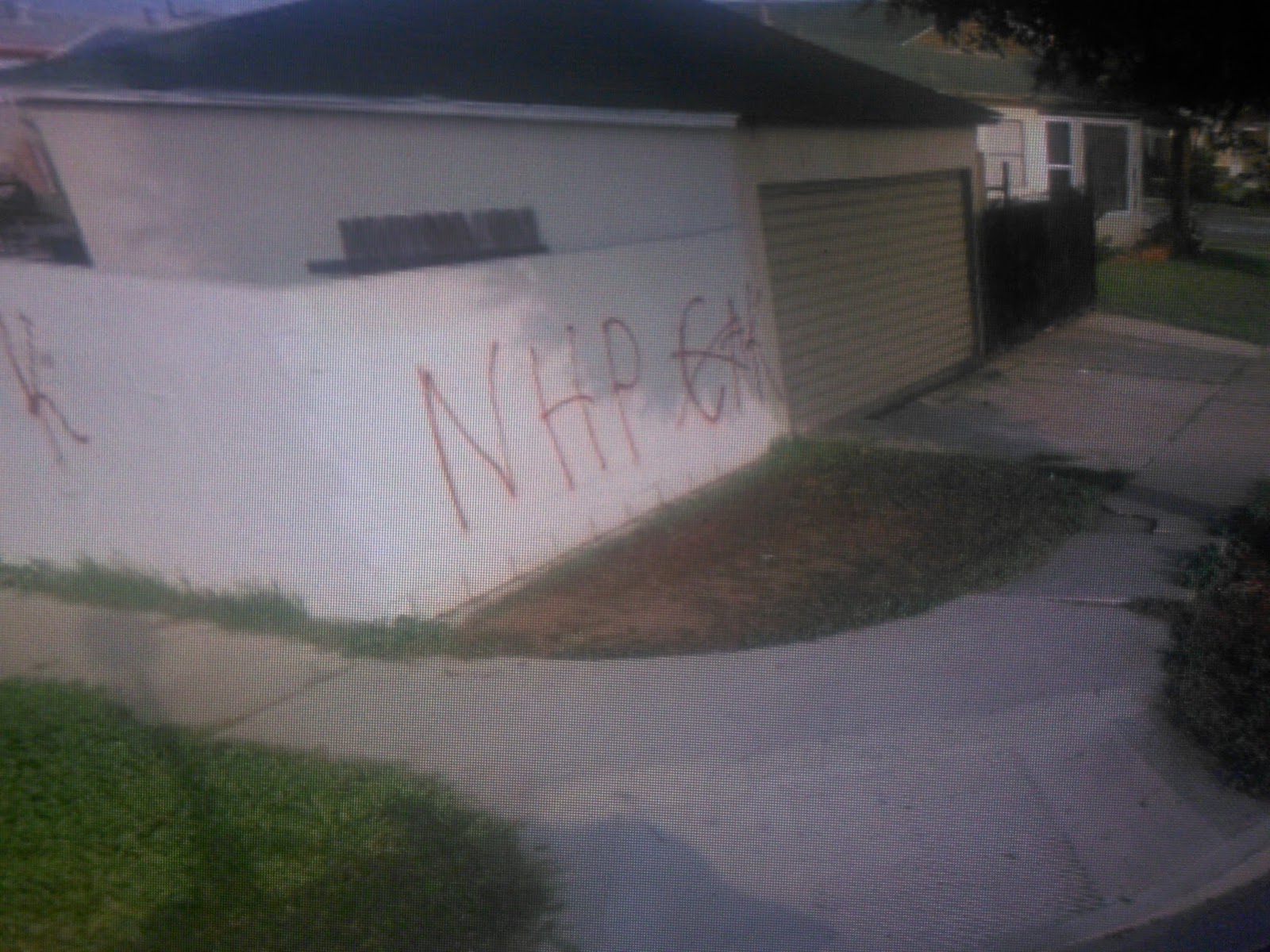 blood gangs graffiti: neighborhood piru ( Compton , NHP )