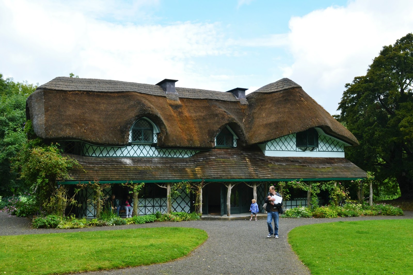 Swiss Cottage Co Tipperary Guide Of Ireland Dolly Dowsie