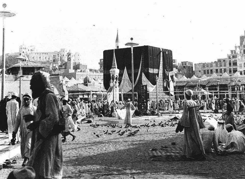 Image result for Peorang tunaikan solat dalam bendang