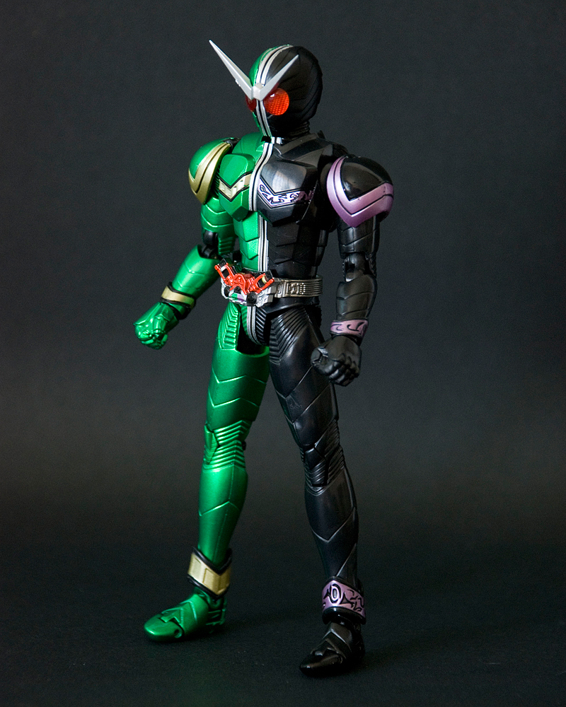 Irsyad's Way: S.H.Figuarts Kamen Rider W (Cyclone Joker