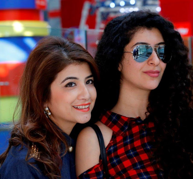 L- Mallika Jain, R- Neha Chopra L- Mallika Jain, R- Neha Chopra