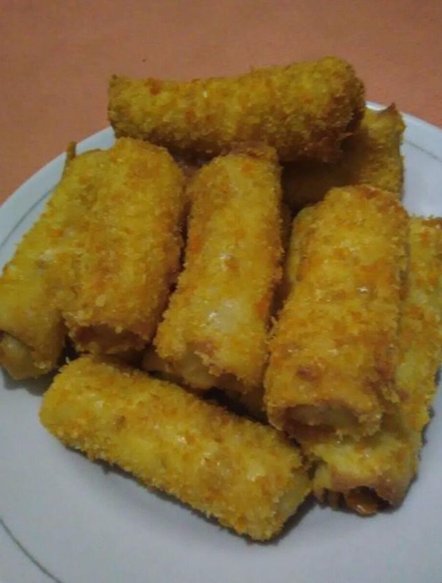 Resep Cara Membuat Risoles Sosis Keju Dibalut Tepung Panir
