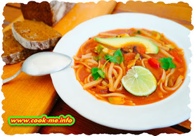 Tomato soup with noodles Tomato soup with noodles
