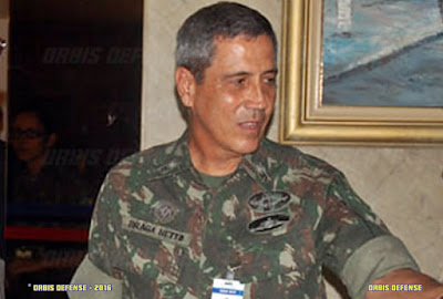 Resultado de imagem para foto do general Walter Braga Netto