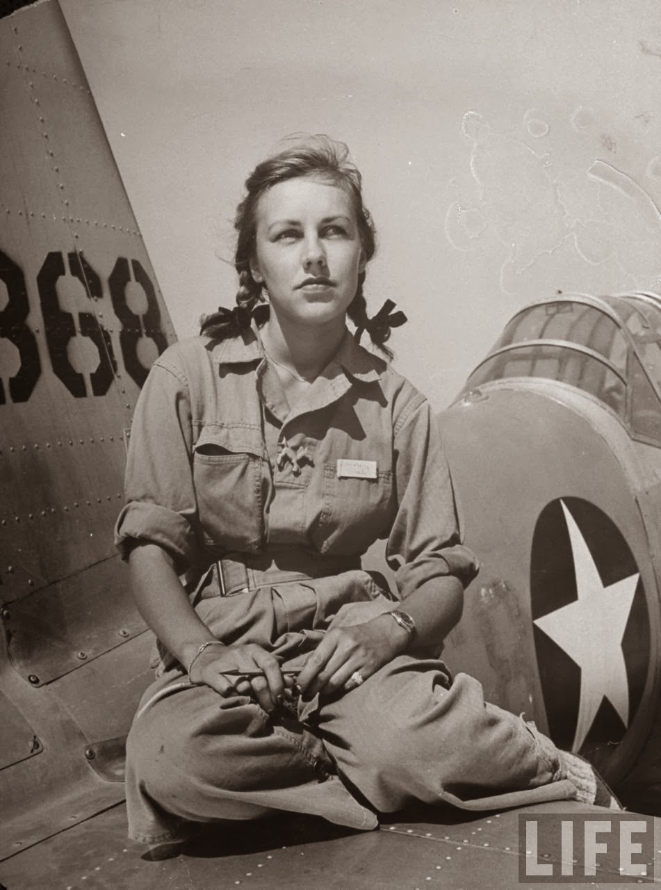 Photos of Girl Pilots Training Flights at Avenger Field in ... Photos of Girl Pilots Training Flights at Avenger Field in ...